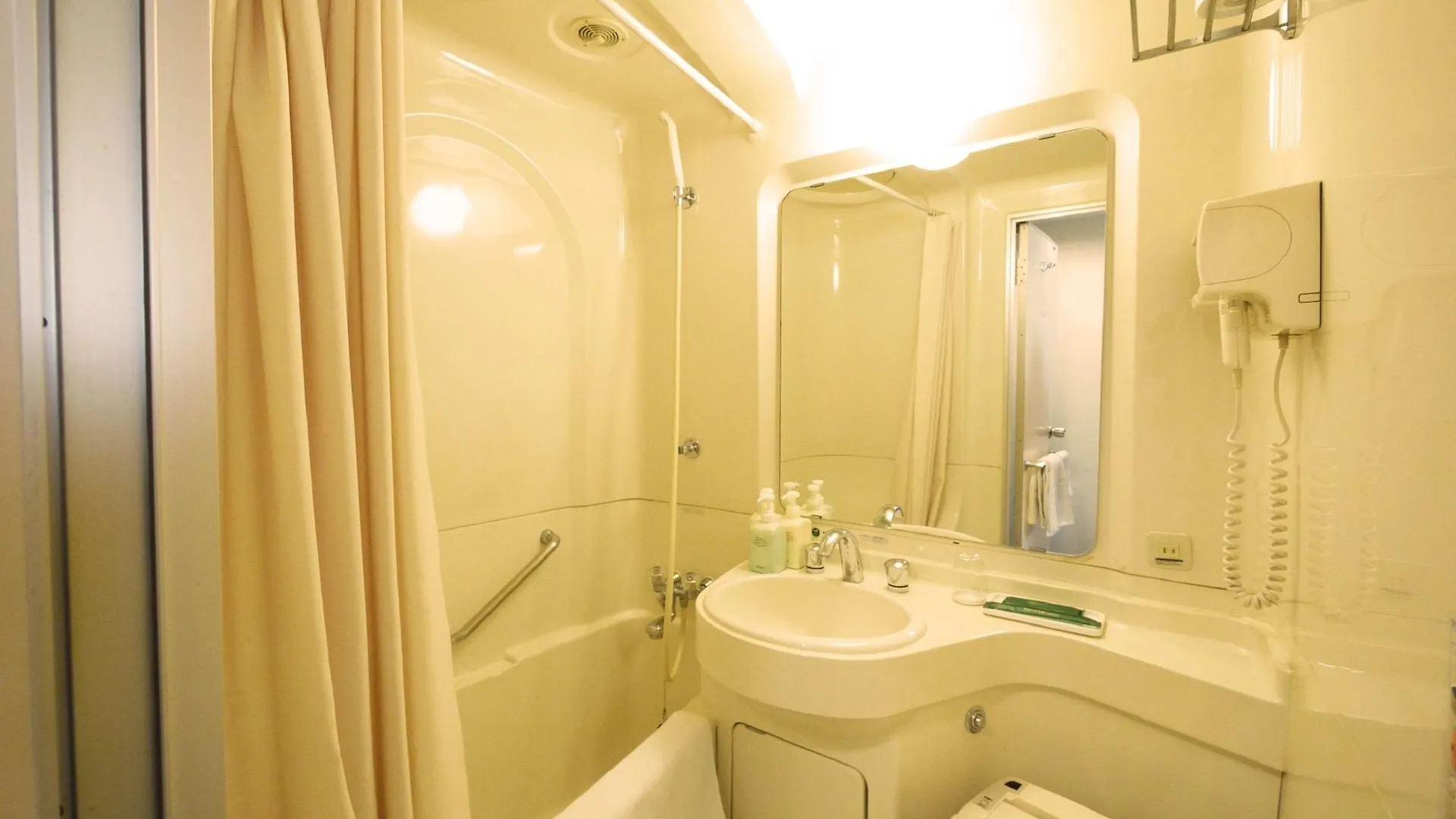 ***  Hotel Route-Inn Sapporo Shiroishi Japan